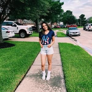 Meet your Posher, Amanda